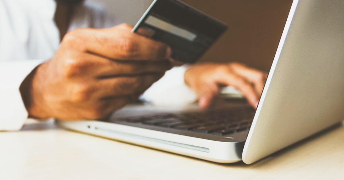 Back-in-Stock Alerts vs. Pre-Orders: Which Is Right for Your Store?